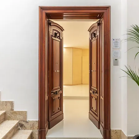 Fiveplace Design & 4* Trapani