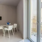 公寓式酒店 Fiveplace Design & 4*