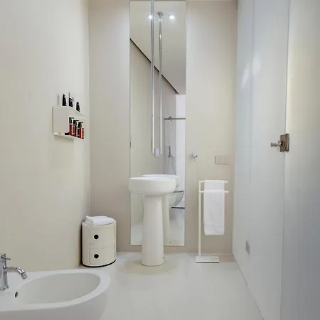 Apart-hotel Fiveplace Design &