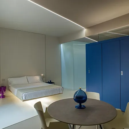 Fiveplace Design & 4*