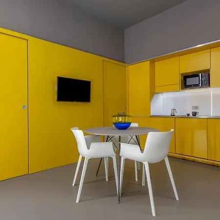 Aparthotel Fiveplace Design & 4*