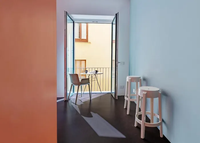 Fiveplace Design & 4*