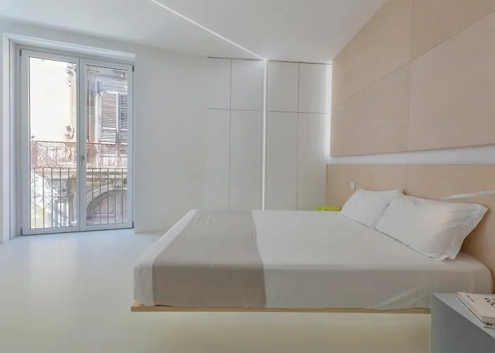 Fiveplace Design & 4* טראפאני